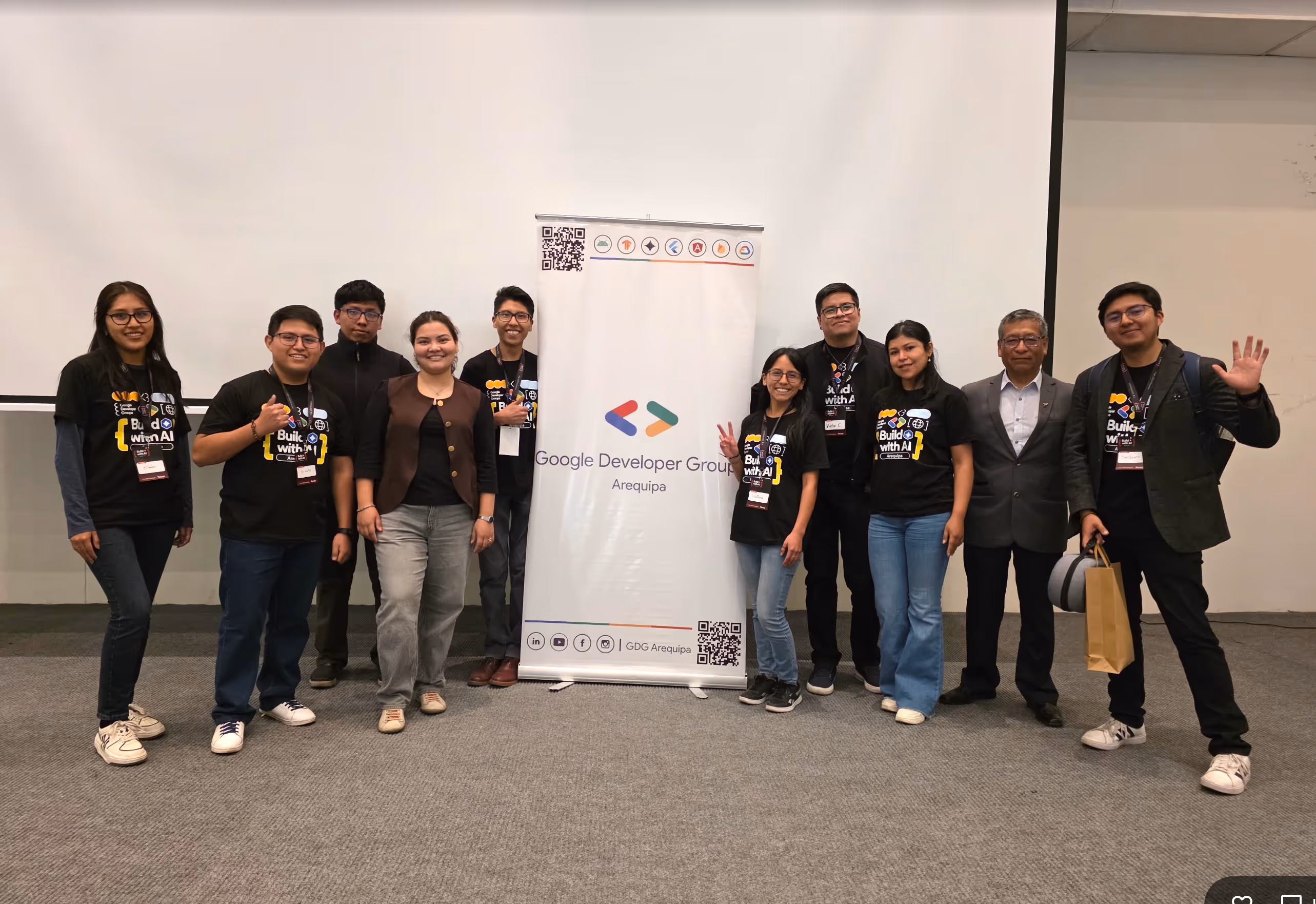 Equipo organizador · Build with AI 2026